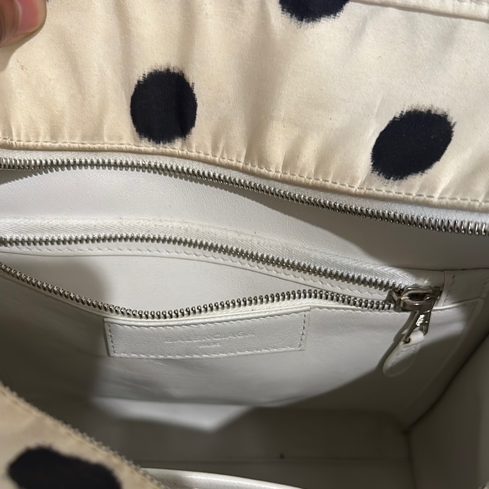 Balenciaga Polka Dot Tote Bag - Picture 4 of 4